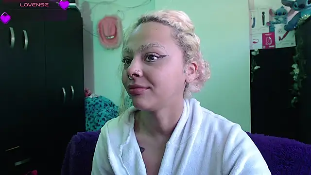 maddiie online show from January 18, 2026, 3:27 pm