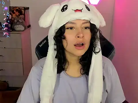 Snapshot of emillyaqua chatting on February 26, 2026, 9:58 pm emillyaqua online show from February 26, 2026, 9:58 pm