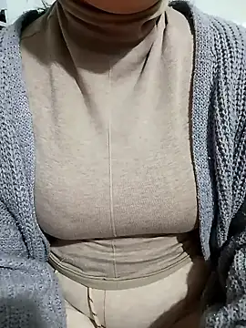 Tulip Giang online show from January 13, 2026, 4:34 pm