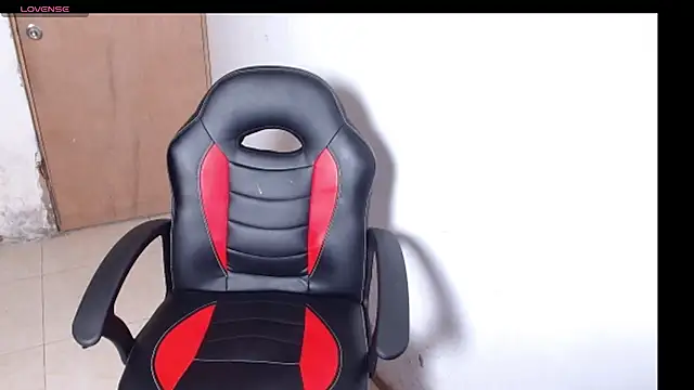 Snapshot of laaspri chatting on January 18, 2026, 5:50 pm laaspri online show from January 18, 2026, 5:50 pm