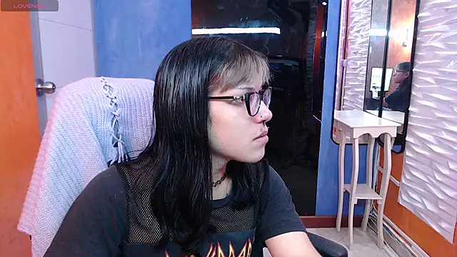 lilith ayanami online show from June 1, 2026, 12:40 pm