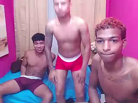 hugecock black online show from January 12, 2026, 7:08 pm