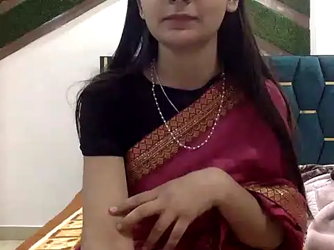 sweet riyaaa online show from January 12, 2026, 5:12 am