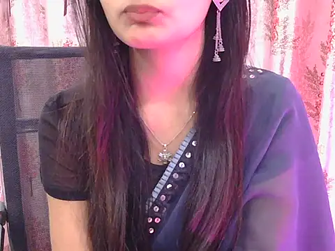 Snapshot of sweet_riyaaa chatting on February 1, 2026, 5:17 am sweet riyaaa online show from February 1, 2026, 5:17 am