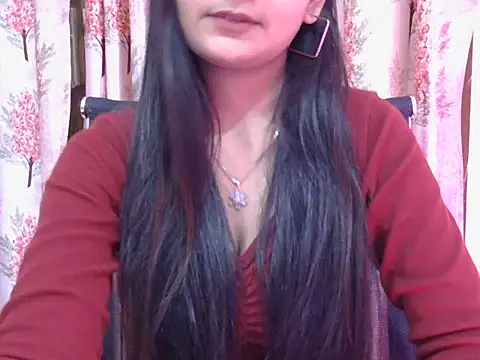 Snapshot of sweet_riyaaa chatting on February 9, 2026, 5:44 am sweet riyaaa online show from February 9, 2026, 5:44 am