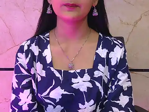 Snapshot of sweet_riyaaa chatting on March 5, 2026, 5:36 am sweet riyaaa online show from March 5, 2026, 5:36 am