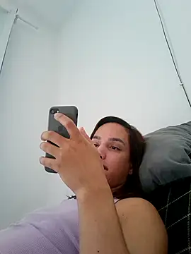 ofjuliaa online show from March 26, 2026, 3:17 pm