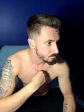 Snapshot of ANU-ZET chatting on January 17, 2026, 4:00 pm ANU-ZET online show from January 17, 2026, 4:00 pm