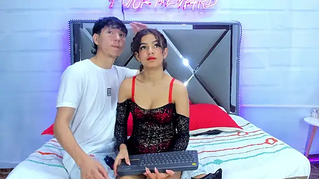 Snapshot of BunnyLove_ chatting on February 7, 2026, 12:14 am BunnyLove online show from February 7, 2026, 12:14 am