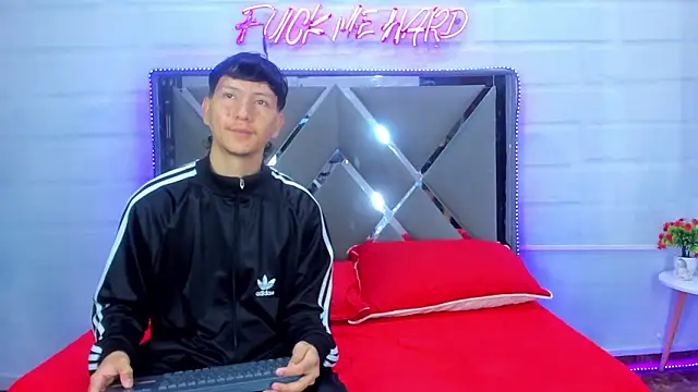 Snapshot of BunnyLove_ chatting on February 24, 2026, 12:08 am BunnyLove online show from February 24, 2026, 12:08 am