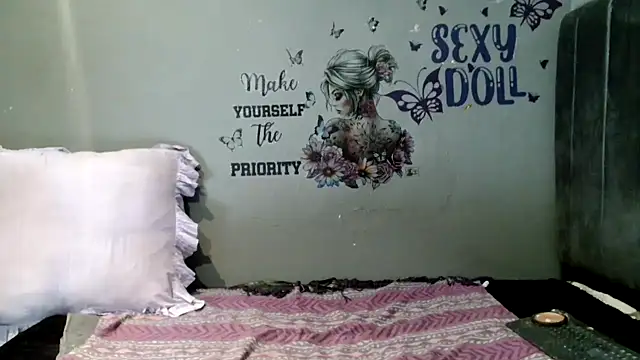 Snapshot of Sexy_Doll_xXx chatting on April 5, 2026, 9:06 am Sexy Doll xXx online show from April 5, 2026, 9:06 am
