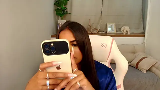 Snapshot of Paula_Thomass chatting on February 10, 2026, 7:51 pm Paula Thomass online show from February 10, 2026, 7:51 pm