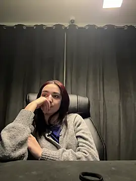 Snapshot of AmayaDominique chatting on February 20, 2026, 12:18 am AmayaDominique online show from February 20, 2026, 12:18 am