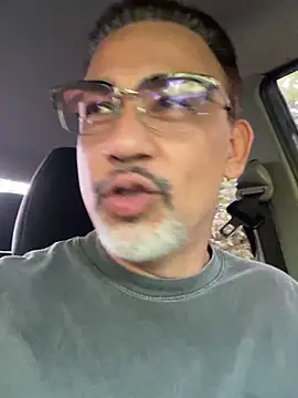 Snapshot of fabbronxer chatting on March 4, 2026, 6:58 pm fabbronxer online show from March 4, 2026, 6:58 pm