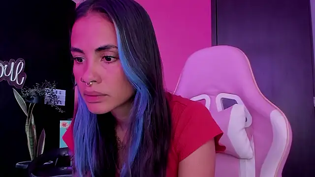 Snapshot of azula_lillet chatting on February 20, 2026, 3:56 pm azula lillet online show from February 20, 2026, 3:56 pm