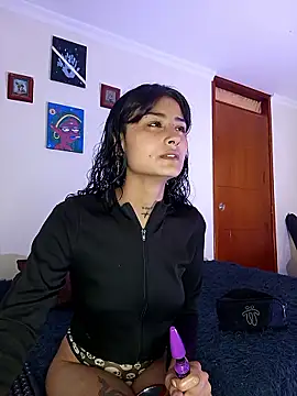 Snapshot of Lili_clan10 chatting on January 7, 2026, 3:47 pm Lili clan10 online show from January 7, 2026, 3:47 pm