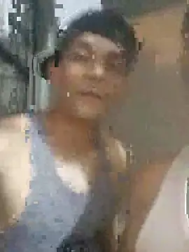 Chiquitoperopeligroso4 online show from January 10, 2026, 4:14 am