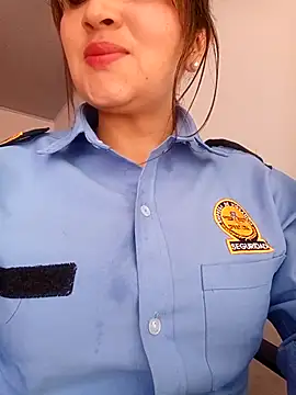 Alejandra N online show from February 11, 2026, 1:38 pm