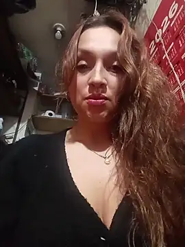 Snapshot of Alejandra_N chatting on May 20, 2026, 6:03 pm Alejandra N online show from May 20, 2026, 6:03 pm