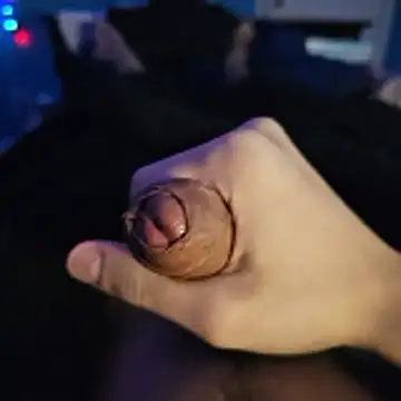 Snapshot of AnonymousTwinkie chatting on January 15, 2026, 1:48 pm AnonymousTwinkie online show from January 15, 2026, 1:48 pm