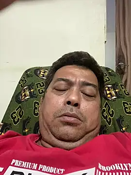 Yourlovelykhen online show from January 17, 2026, 8:41 am