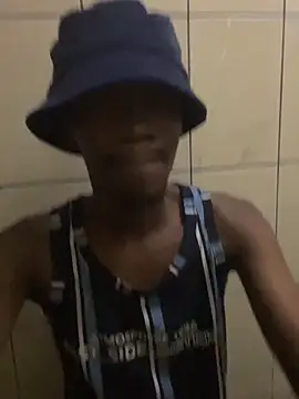 BigAndBeaut online show from March 5, 2026, 8:49 pm