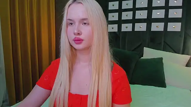 Snapshot of NicoletaCooper chatting on February 13, 2026, 11:28 am NicoletaCooper online show from February 13, 2026, 11:28 am