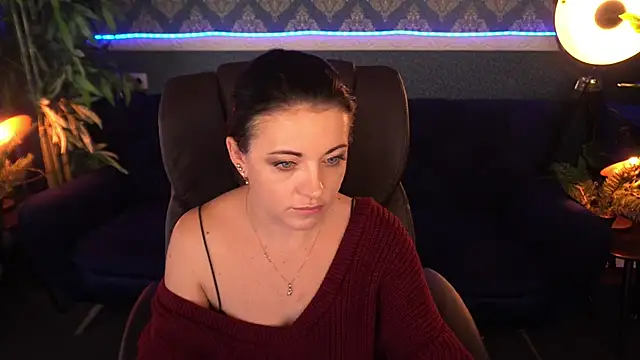 Snapshot of Dafni_Monn chatting on November 5, 2025, 6:46 am Dafni Monn online show from November 5, 2025, 6:46 am