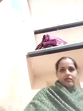 Snapshot of Hasmi_hot09 chatting on February 7, 2026, 12:53 pm Hasmi hot09 online show from February 7, 2026, 12:53 pm