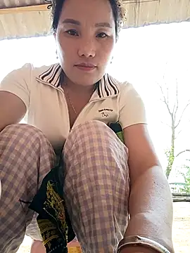 yu--yo online show from April 3, 2026, 3:37 am