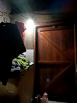 yu--yo online show from April 5, 2026, 1:52 pm