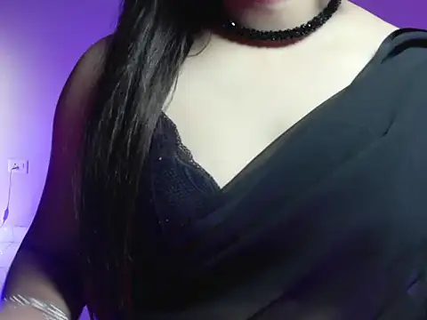 Snapshot of CutieVibe01 chatting on January 17, 2026, 12:59 am CutieVibe01 online show from January 17, 2026, 12:59 am