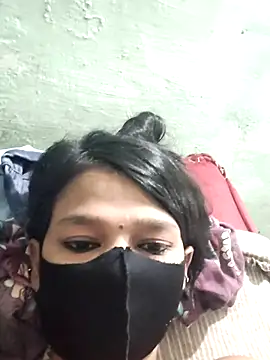 Hotmayahot online show from July 6, 2026, 5:37 pm