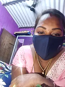 Snapshot of Tamil_Hot_Priya chatting on January 13, 2026, 6:13 pm Tamil Hot Priya online show from January 13, 2026, 6:13 pm