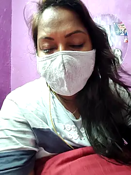 Snapshot of Tamil_Hot_Priya chatting on February 14, 2026, 12:51 am Tamil Hot Priya online show from February 14, 2026, 12:51 am