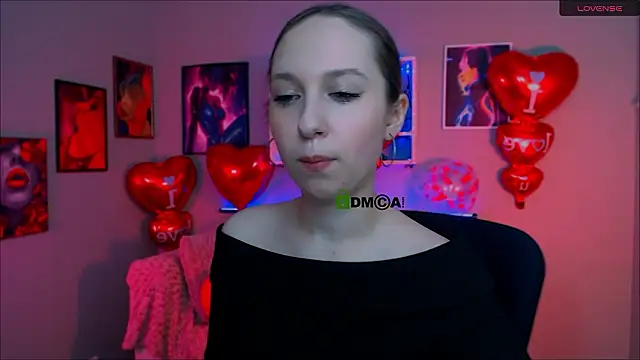 Snapshot of monica_xcx chatting on February 12, 2026, 10:32 am monica xcx online show from February 12, 2026, 10:32 am