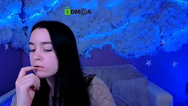 Snapshot of monica_xcx chatting on May 19, 2026, 7:09 pm monica xcx online show from May 19, 2026, 7:09 pm