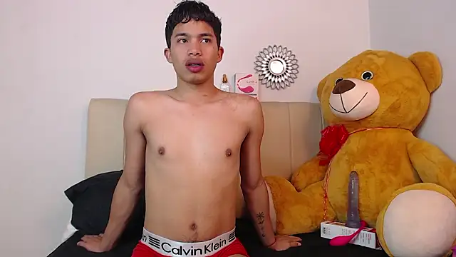 Snapshot of BayronSantana chatting on February 24, 2026, 5:33 pm BayronSantana online show from February 24, 2026, 5:33 pm