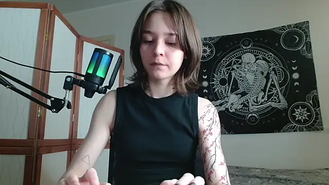 Snapshot of Mysterious_Toy chatting on February 6, 2026, 4:54 pm Mysterious Toy online show from February 6, 2026, 4:54 pm