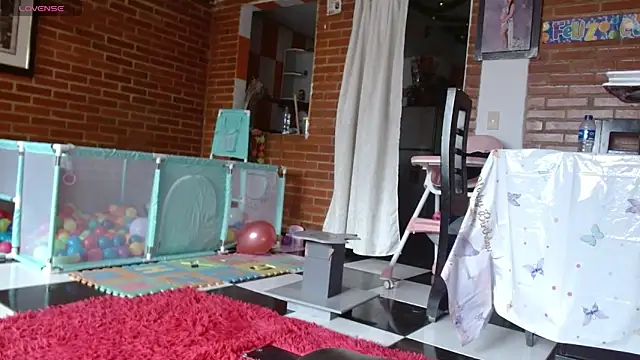 Snapshot of Lia_rouse04 chatting on March 16, 2026, 12:53 pm Lia rouse04 online show from March 16, 2026, 12:53 pm