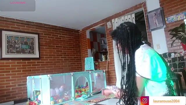 Snapshot of Lia_rouse04 chatting on March 25, 2026, 12:44 pm Lia rouse04 online show from March 25, 2026, 12:44 pm