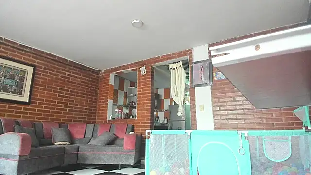 Snapshot of Lia_rouse04 chatting on April 15, 2026, 1:18 pm Lia rouse04 online show from April 15, 2026, 1:18 pm