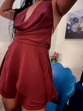 Snapshot of IriaLux chatting on January 8, 2026, 8:55 pm IriaLux online show from January 8, 2026, 8:55 pm