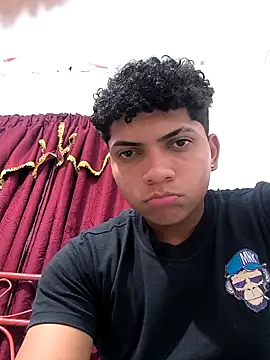 Snapshot of VersedChip chatting on January 8, 2026, 12:57 am VersedChip online show from January 8, 2026, 12:57 am