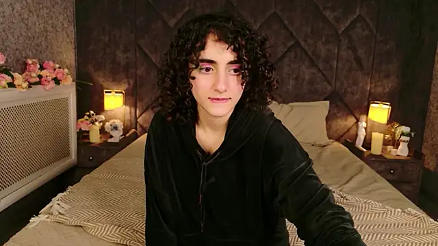 Susan Fors online show from April 3, 2026, 5:49 am