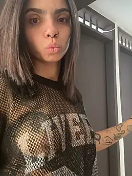 Electra Darkk online show from February 2, 2026, 6:06 pm