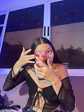 Snapshot of EmmaJhoons chatting on March 2, 2026, 11:39 am EmmaJhoons online show from March 2, 2026, 11:39 am