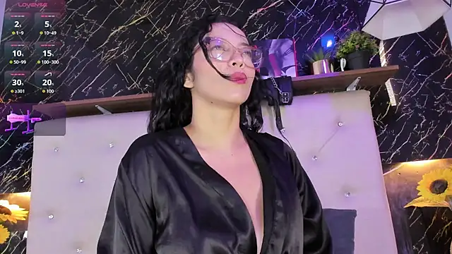 Renata blue online show from April 5, 2026, 9:23 pm