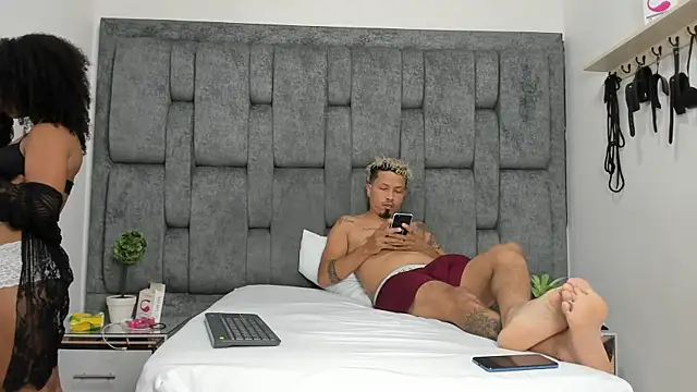 Snapshot of 2Hot4You_OS chatting on January 14, 2026, 3:12 am 2Hot4You OS online show from January 14, 2026, 3:12 am