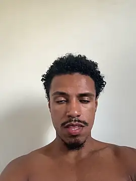 LorenzoBlack27 online show from March 1, 2026, 9:06 pm